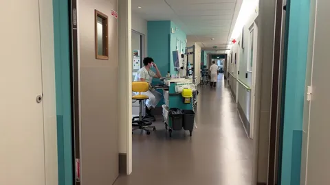 Miniature de la vidéo titrée \"APRES UN CANCER, QUELLE PLACE POUR LE TRAVAIL ? "